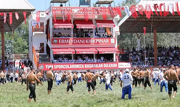 KIRKPINAR'DA BAŞPEHLİVANA 550 BİN LİRA ÖDÜL