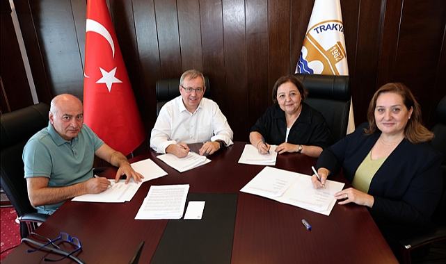 KLİNİK ECZACILIK UZMANLIK EĞİTİMİ İŞBİRLİĞİ PROTOKOLÜ İMZALANDI