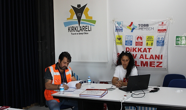 Sorumlu Emlak Danışmanı Seviye 5 Mesleki Yeterlilik Belgesi Sınavının 17'ncisi, Kırklareli Ticaret ve Sanayi Odası'nda yapıldı