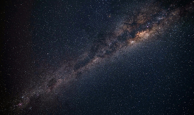 2 Ağustos 2024 Günlük Burç Yorumları: Astrolojik Öngörülerle Yeni Bir Başlangıca Adım Atın
