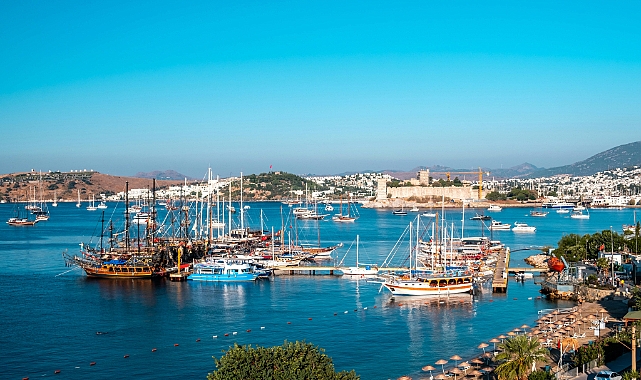 Ağustos Ayında Türkiye’nin Yarımadalarında Yazın Tadını Çıkarın!