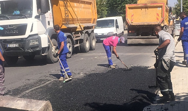 Asfalt Onarım ve Bakım Çalışmaları Aralıksız Sürüyor