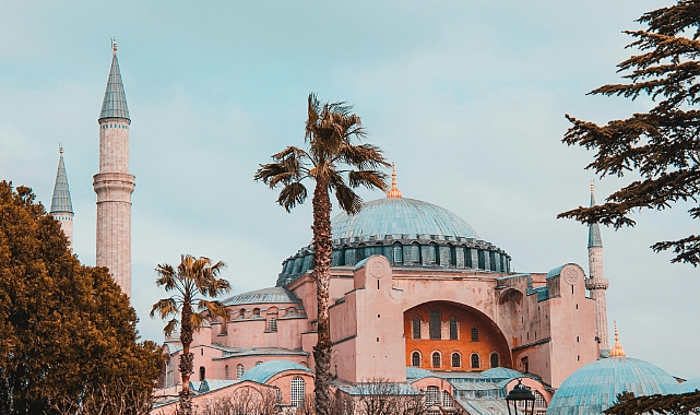 Ayasofya’nın Derinliklerinde Saklı 12 Gizemli Sır