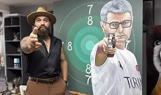 Azeri asıllı ressam Abdullayev, tablosundaki son dokunuşu milli atıcı Dikeç'ten bekliyor