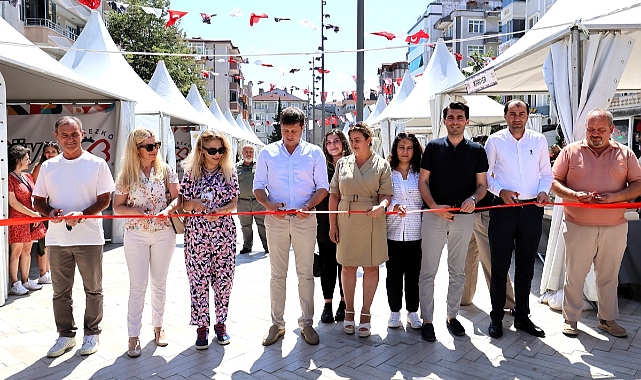 ÇERKEZKÖY BELEDİYESİ 3. KİTAP FUARI AÇILDI