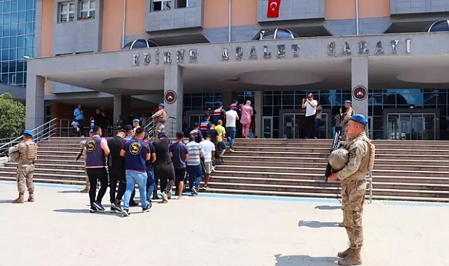 Edirne'de 90 kaçak göçmen ile 18 organizatör yakalandı