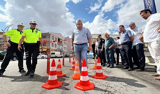 Edirne'de simülasyon gözlüğüyle alkollü araç kullanmanın tehlikesi anlatıldı