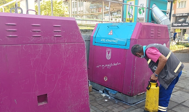 Lüleburgaz Belediyesi Çöp Konteynerlerini Düzenli İlaçlıyor