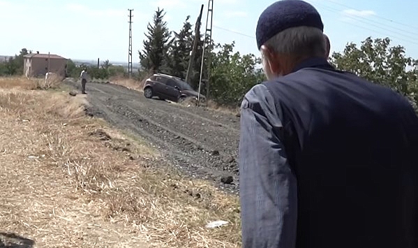 Lüleburgaz Belediyesi Vatandaşının Yanında: Toprak Yol Düzenlendi