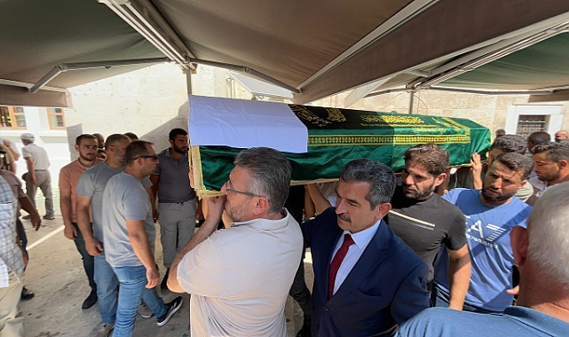 Merhum Öğretmene Veda