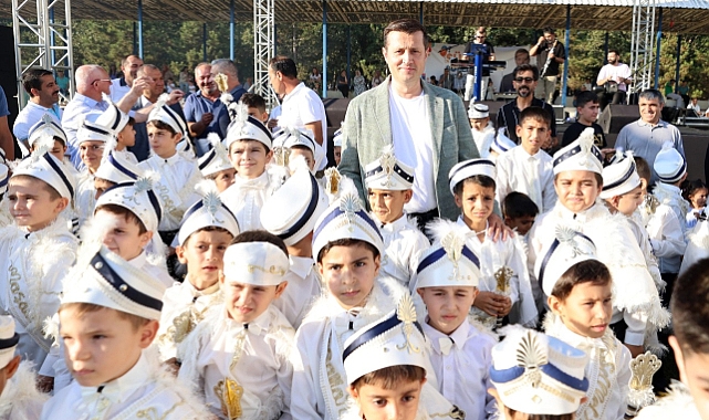 MİNİK BEYEFENDİLER İÇİN SÜNNET ŞÖLENİ DÜZENLENDİ