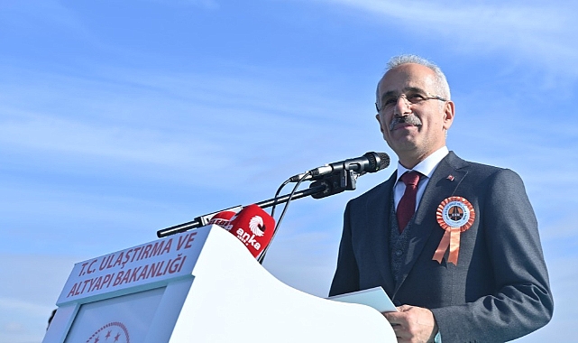 OSMANGAZİ KÖPRÜSÜ'NDE REKOR: 117 BİN 537 ARAÇ GEÇTİ