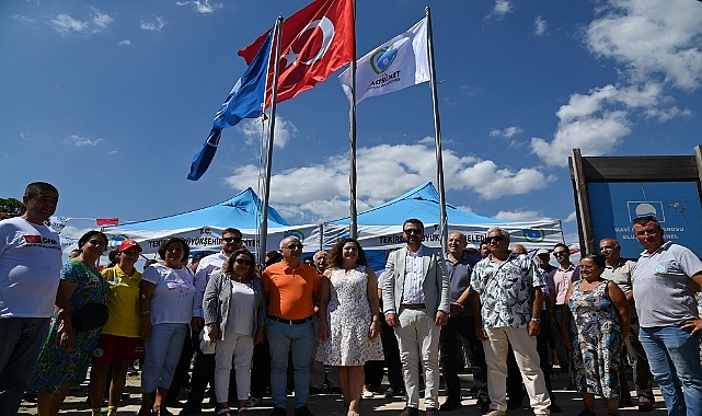 ŞARKÖY PLAJLARINDA MAVİ BAYRAKLAR DALGALANIYOR