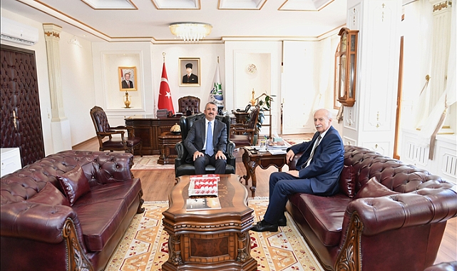 TRAKYA ÜNİVERSİTESİ REKTÖRÜ PROF. DR. MUSTAFA HATİPLER’DEN EDİRNE VALİSİ YUNUS SEZER’E ZİYARET