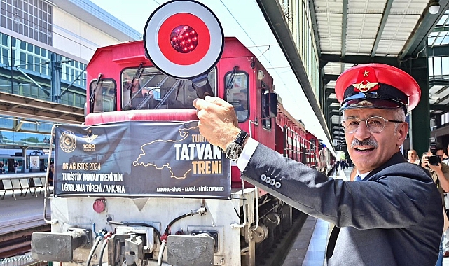 TURİSTİK TATVAN TRENİ YOLA ÇIKTI