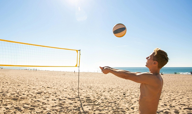 Türkiye'de Yaz Mevsiminin Keyfi: Plaj Voleybolu Heyecanı