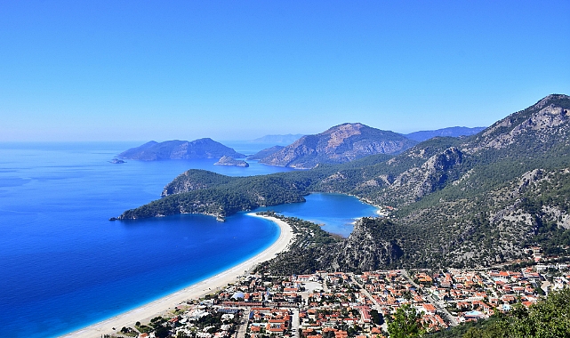 Türkiye'nin En İyi 10 Kumsalı: Yaz Tatiliniz İçin İlham Verici Rehber