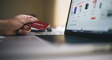 E-ticaretin Avantajları: İşletmeler ve Tüketiciler İçin Kazançlı Fırsatlar
