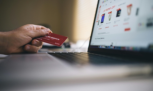 E-ticaretin Avantajları: İşletmeler ve Tüketiciler İçin Kazançlı Fırsatlar