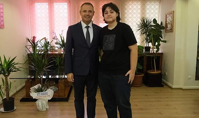 Kırklareli Belediye Başkanı Derya Bulut'tan YKS İl Birincisine Tebrik