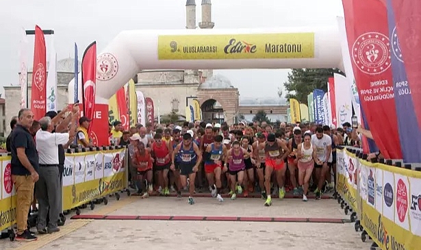 Uluslararası Edirne Maratonu renkli görüntülere sahne oldu