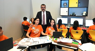 ULUSLARARASI EĞİTİMDE TEKNOLOJİ, AR-GE VE KALİTE ZİRVESİ "ETAK24", İSTANBUL'DA BAŞLADI