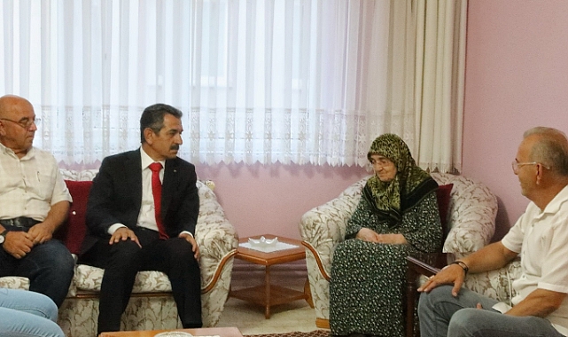 Vali Birol Ekici, Gazeteci Rahmi Sağlık’ın Ailesine Taziyede Bulundu