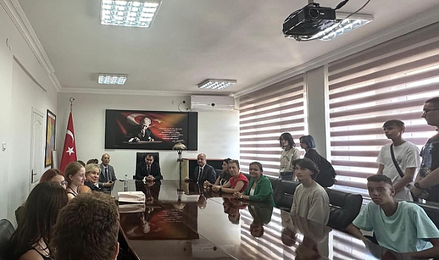 Vize Anadolu Lisesi'nin Erasmus+ Projesi Kapsamında Kaymakam Kemal Balaban’a Ziyaret
