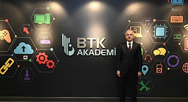 YAPAY ZEKA EĞİTİMLERİ ARTIK CEPTE