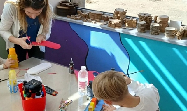 Babaeski Kırk Şehitler Gençlik Merkezi'nde Anne-Çocuk Hobi Etkinlikleri Sürüyor