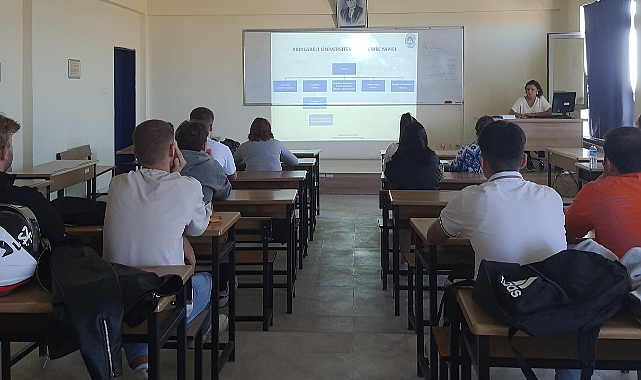 Babaeski Meslek Yüksekokulu Dış Ticaret Programı Öğrencilerine Oryantasyon Düzenlendi