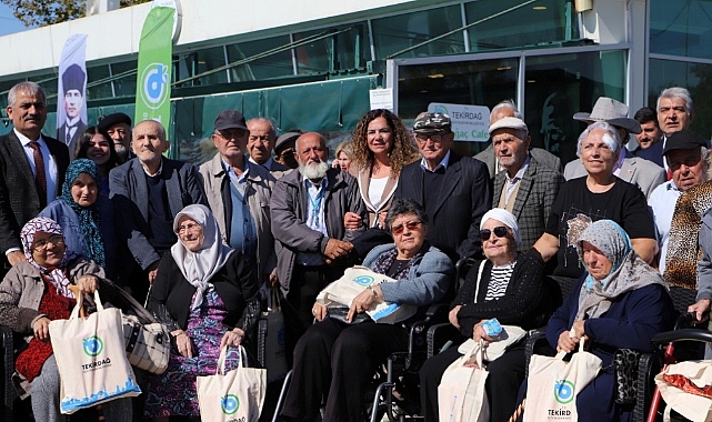 BÜYÜKŞEHİR'DEN BÜYÜKLERİMİZ İÇİN ANLAMLI ETKİNLİK