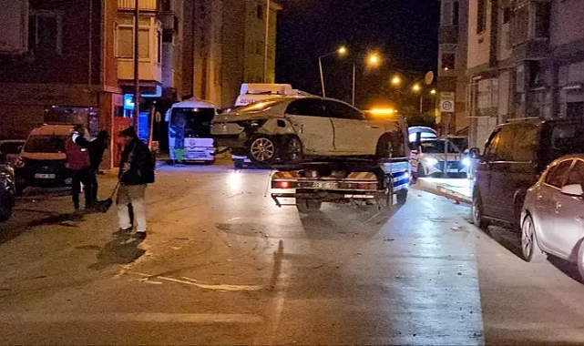 Çarpışan otomobillerin sürücüleri alkollü çıktı