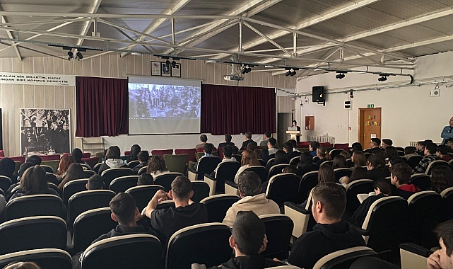 Cumhuriyet'ten Günümüze Konferansı Düzenlendi