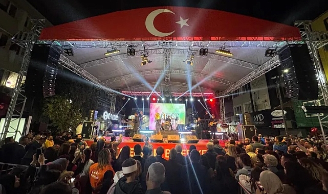 EDİRNE’DE 29 EKİM COŞKUSU GÖKÇE KONSERİYLE TAÇLANDI