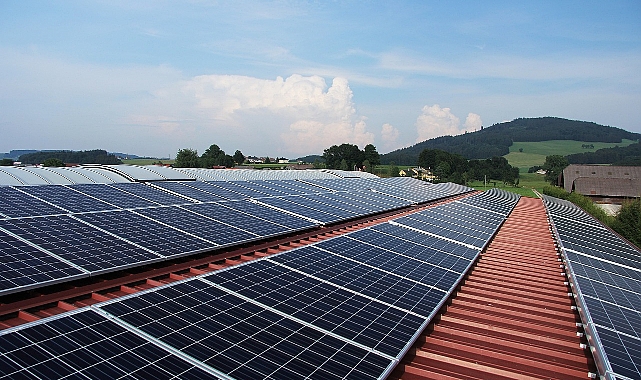 Güneş Enerjisi ile Donatılan Popüler Evler: Hem Çevre Dostu Hem Ekonomik