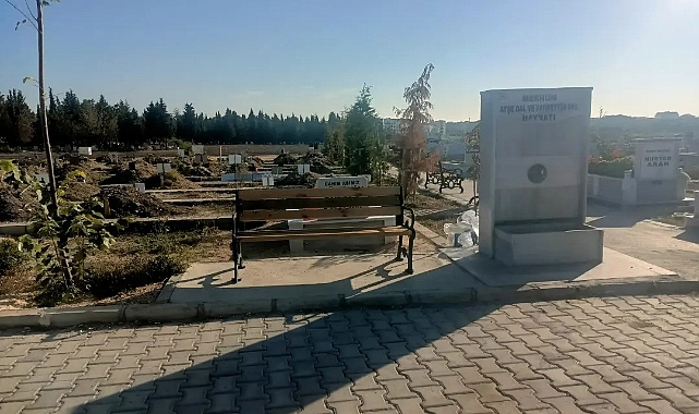 Kırklareli Mezarlığında Yeni Bekleme Bankları Kuruluyor