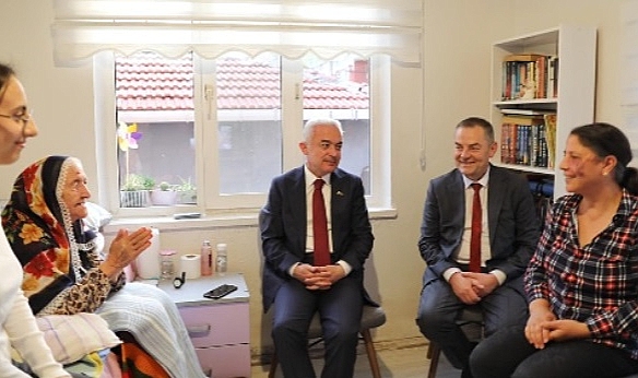 Vali Uğur Turan, Cumhuriyetin Temsilcisi Büyüklerle Bir Araya Geldi