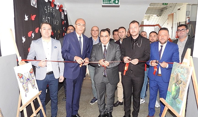 Vize'de "Sanat Var" Sergisi Açıldı