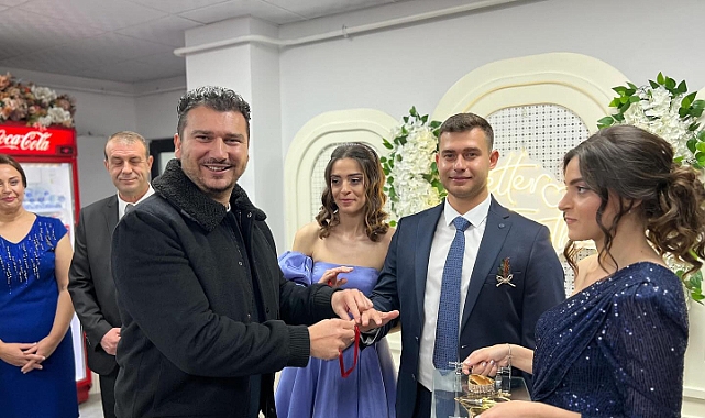 Babaeski Belediye Başkanı Dr. Fırat Yayla, Pelin ve Fatih'in Nişan Merasimine Katıldı