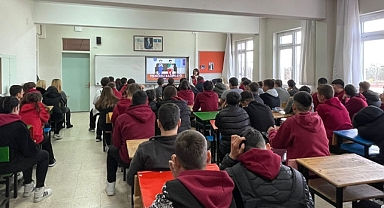 Babaeski'de "Güvenli Yarınlara" Projesi: Öğrencilere Akran Zorbalığı ve Teknoloji Bağımlılığı Eğitimi