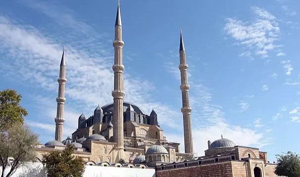 Edirne Vakıflar Bölge Müdürü Saraç: Selimiye'yi ibadete açmak için yoğun çalışma içindeyiz