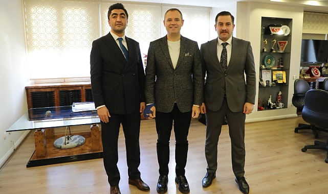 Kırklareli Belediye Başkanı Derya Bulut, Ülkü Ocakları Yöneticilerini Ağırladı