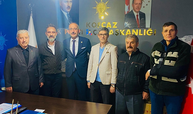 Kofçaz Belediye Başkanı Levent Şenol, AK Parti İlçe Yönetimine Hayırlı Olsun Ziyaretinde Bulundu