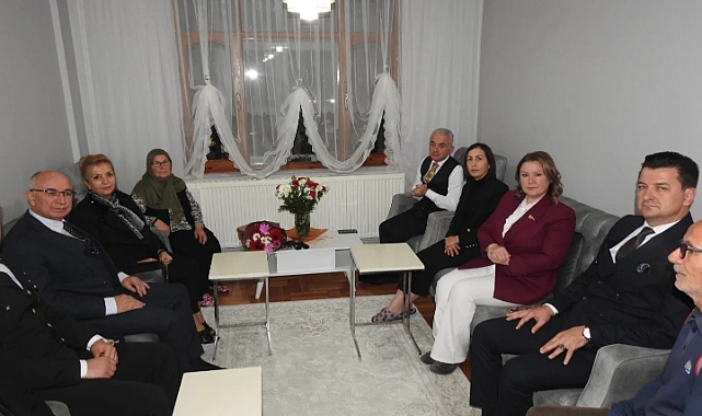 Öğretmenler Günü'nde Şehit Öğretmen Uğur Gören'in Ailesine Ziyaret