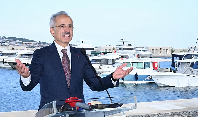 TÜRK BAYRAKLI GEMİLER 1 AYDA 2,4 MİLYON TON YÜK TAŞIDI