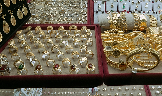 5 Aralık 2024 Altın Fiyatları: Gram Altın ve Çeyrek Altında Son Durum