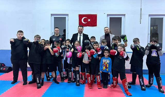 Babaeski'de Gençlerle Buluşma Programı Coşku İçinde Gerçekleşti