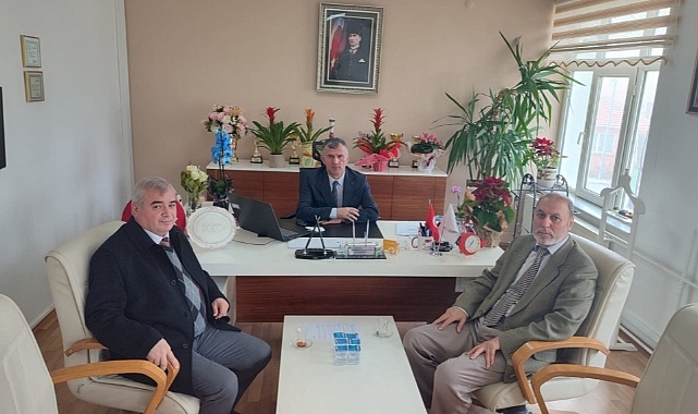 Babaeski İlçe Müftüsü'nden İlçe Milli Eğitim Müdürü'ne Ziyaret