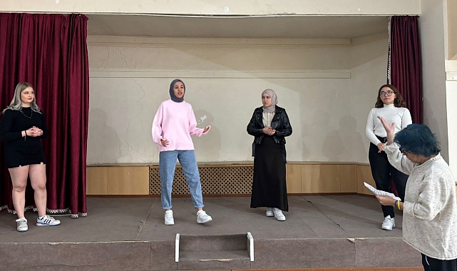 Babaeski MYO Öğrencileri Çocuklarla Buluşmaya Hazırlanıyor